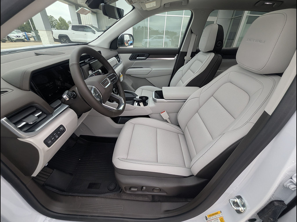 New 2027 GMC Terrain Denali w/ LPO, Floor Liner Package AWD/4WD image 11