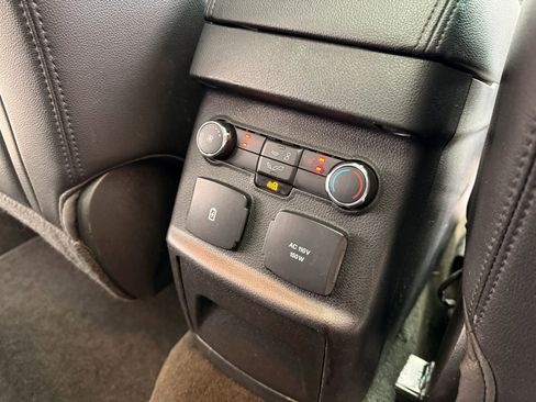 Used 2016 Ford Explorer Limited image 20