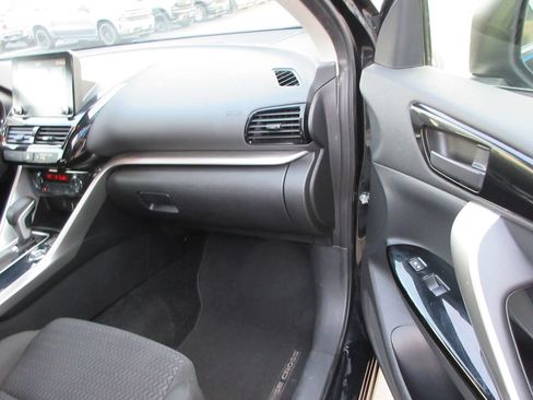 Used 2025 Mitsubishi Eclipse Cross LE AWD/4WD image 18