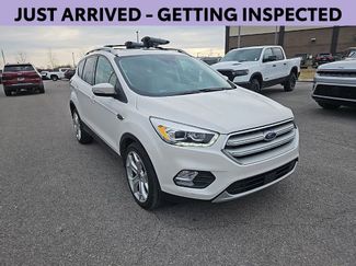 Used 2019 Ford Escape Titanium video 1