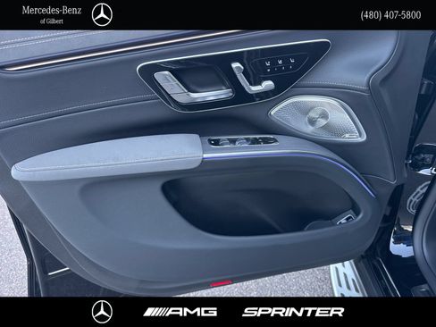 New 2026 Mercedes-Benz EQS 400 4MATIC SUV image 11