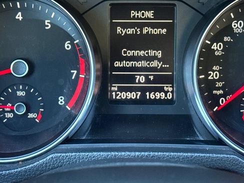Used 2016 Volkswagen Passat 1.8T S FWD image 23