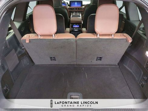 Used 2025 Lincoln Aviator Reserve w/ Equipment Group 201A AWD/4WD image 30
