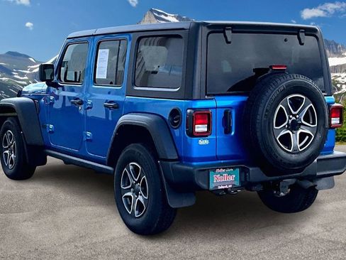 Used 2022 Jeep Wrangler Unlimited Sport w/ Uconnect 4C Nav & Sound Group image 12