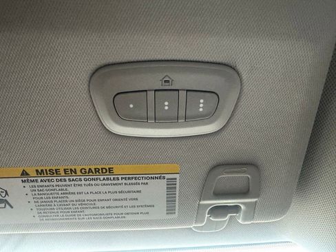 Used 2023 Jeep Grand Cherokee Limited w/ Black Appearance Package image 31