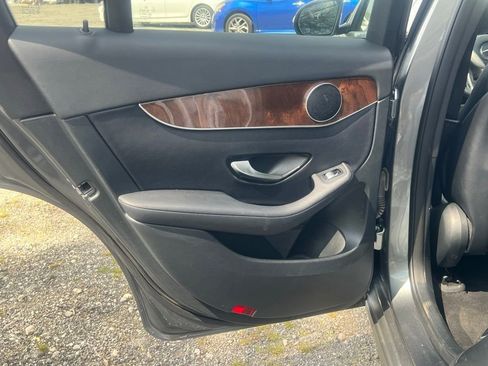 Used 2016 Mercedes-Benz GLC 300 image 11