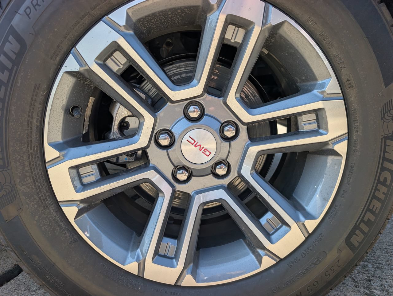 New 2027 GMC Terrain Elevation w/ LPO, Floor Liner Package FWD image 7