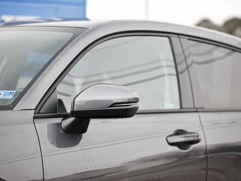 Certified 2024 Honda HR-V EX-L image 3