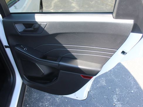 Used 2022 Ford Escape SE FWD image 15