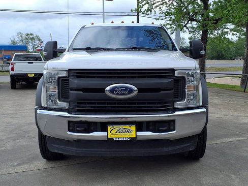 Used 2018 Ford F450 XL w/ Power Equipment Group AWD/4WD image 3