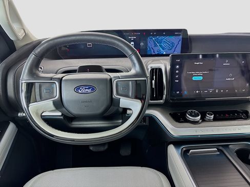 Certified 2025 Ford Expedition Max Platinum AWD/4WD image 24