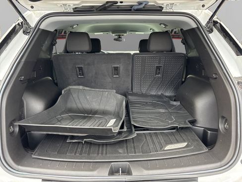 Used 2022 Chevrolet Blazer LT image 11