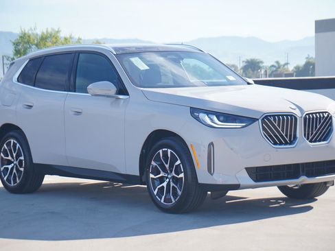 New 2026 BMW X3 xDrive30 w/ Convenience Package image 3