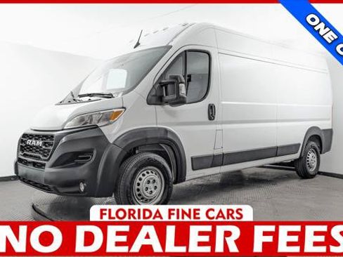 Used 2024 RAM ProMaster 2500 w/ Convenience Group FWD image 1