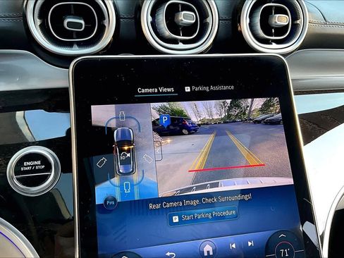 Used 2025 Mercedes-Benz GLC 350e 4MATIC image 27