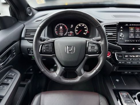 Certified 2025 Honda Ridgeline Black Edition image 21