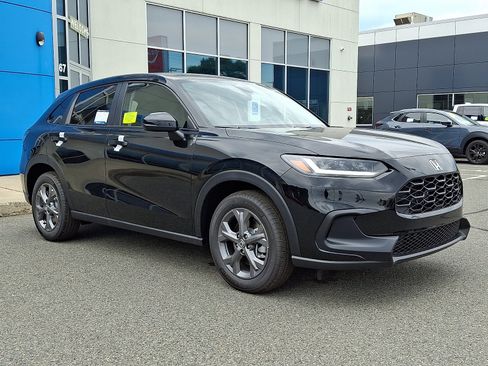 New 2027 Honda HR-V LX image 2