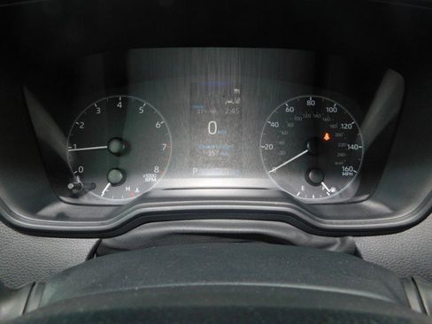 Used 2024 Toyota Corolla LE image 29