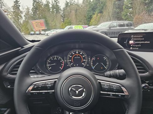 New 2026 MAZDA MAZDA3 Hatchback w/Premium Plus Pkg AWD/4WD image 16