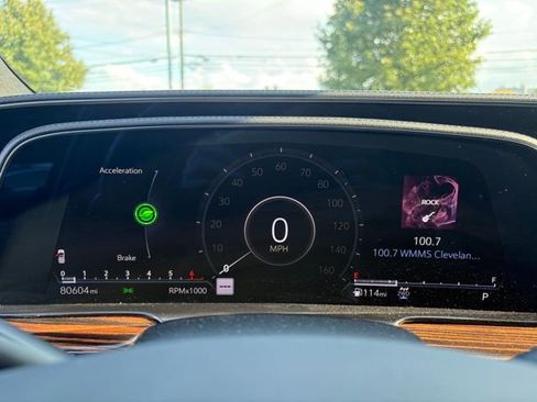 Used 2022 Cadillac Escalade ESV Premium Luxury AWD/4WD image 35