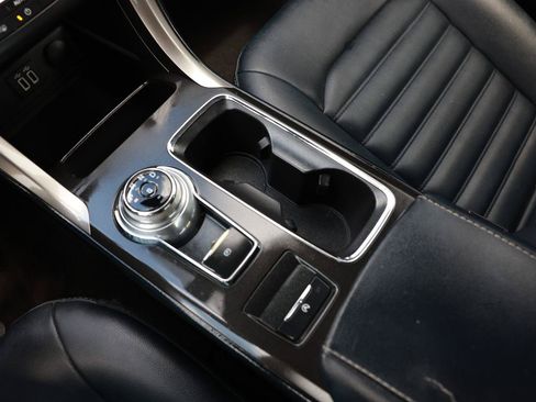 Used 2019 Ford Fusion SEL FWD image 37