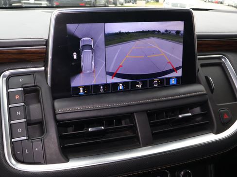 Used 2021 Chevrolet Tahoe Premier w/ Premium Package RWD image 30