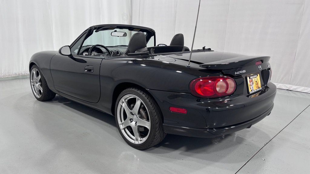 Used 2005 MAZDA MX-5 Miata MAZDASPEED RWD image 3