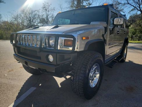 Used 2005 HUMMER H2 w/ Preferred Equipment Group image 5