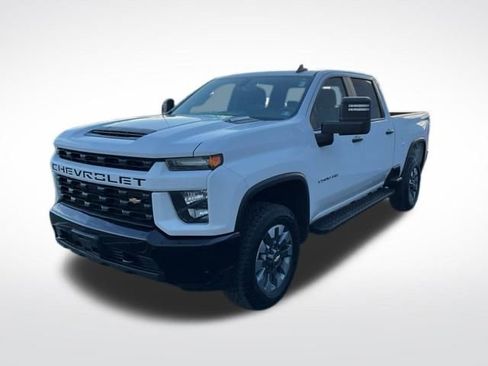 Certified 2022 Chevrolet Silverado 2500 Custom w/ Custom Value Package image 3