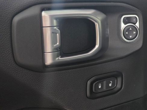 New 2026 Jeep Gladiator Sport AWD/4WD image 37