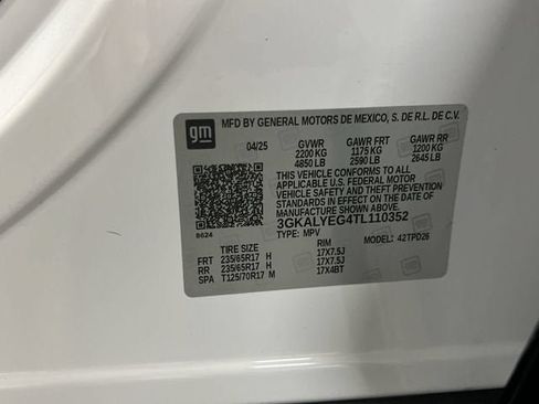 Certified 2026 GMC Terrain AT4 w/ Technology Package II AWD/4WD image 34