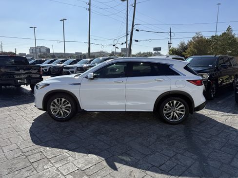 Certified 2023 INFINITI QX50 Luxe image 4