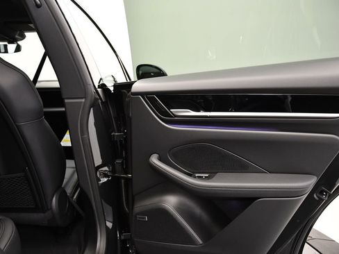 Certified 2025 Porsche Macan Electric image 48