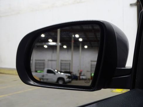 Used 2019 Jeep Compass Altitude image 29