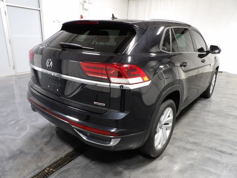 Used 2021 Volkswagen Atlas Cross Sport SE w/ Panoramic Sunroof Package AWD/4WD image 5