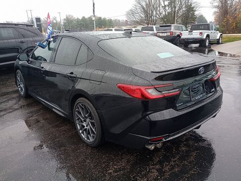 Used 2025 Toyota Camry XSE image 5