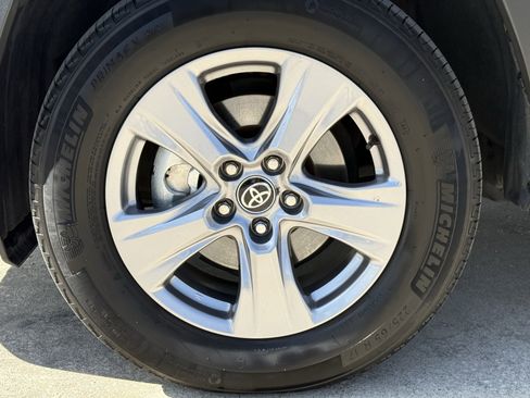 Used 2025 Toyota RAV4 LE image 13