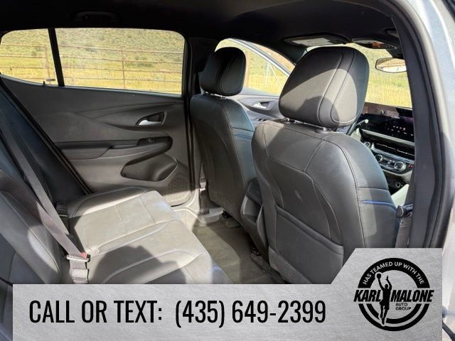 Used 2025 Buick Envista Sport Touring FWD image 33