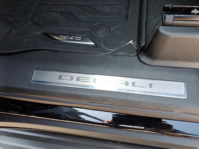 New 2026 GMC Yukon Denali w/ Advanced Technology Package AWD/4WD image 24