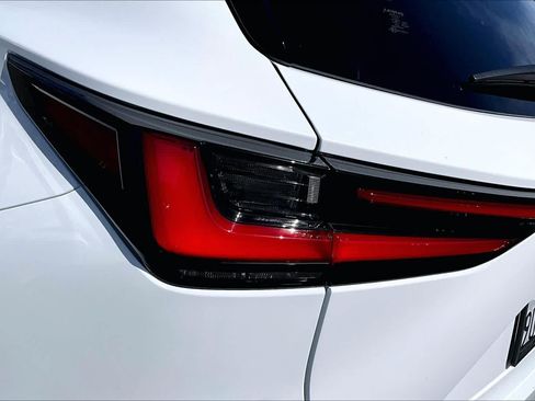 Certified 2025 Lexus NX 450h+ F Sport w/ Accessory Package (P5) AWD/4WD image 27