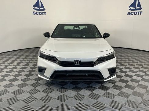 Used 2024 Honda Civic Sport image 2