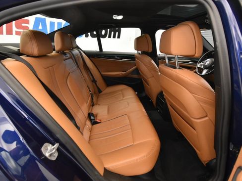 Used 2019 BMW M550i xDrive M550i xDrive AWD 4dr Sedan image 18