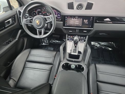 Certified 2023 Porsche Cayenne image 37