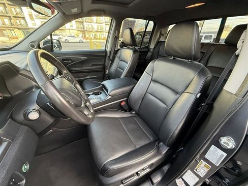 Used 2025 Honda Ridgeline RTL image 17