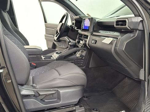 Used 2024 Toyota Tacoma SR image 18