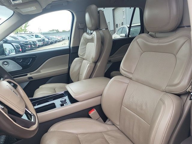 Used 2020 Lincoln Aviator Reserve w/ Equipment Group 202A AWD/4WD image 13