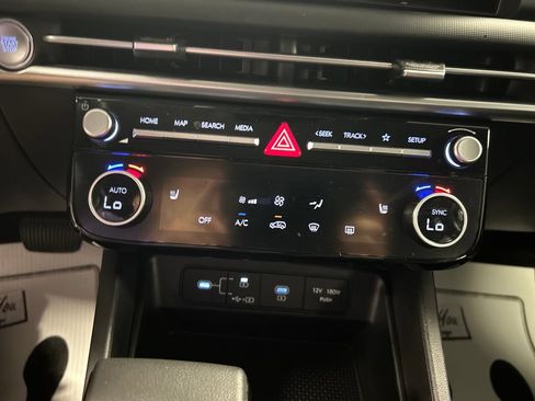 Used 2026 Hyundai Tucson SEL FWD image 17