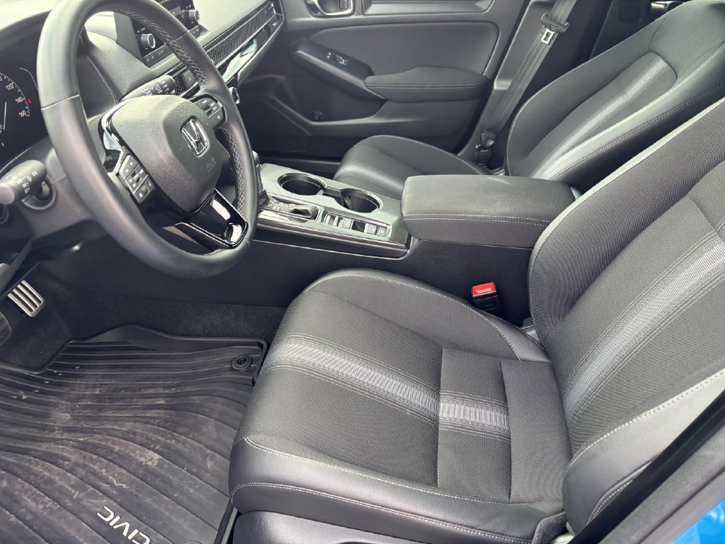Used 2025 Honda Civic Sport image 14