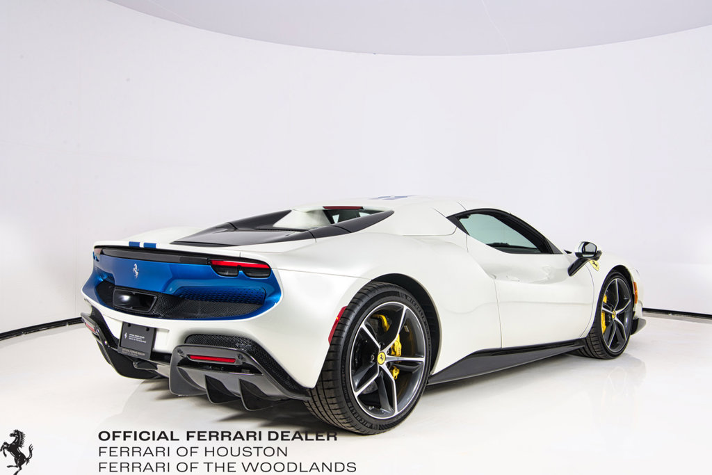 Used 2024 Ferrari 296 GTS RWD image 27