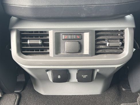 Used 2024 Ford F150 Lariat w/ Equipment Group 502A High AWD/4WD image 30